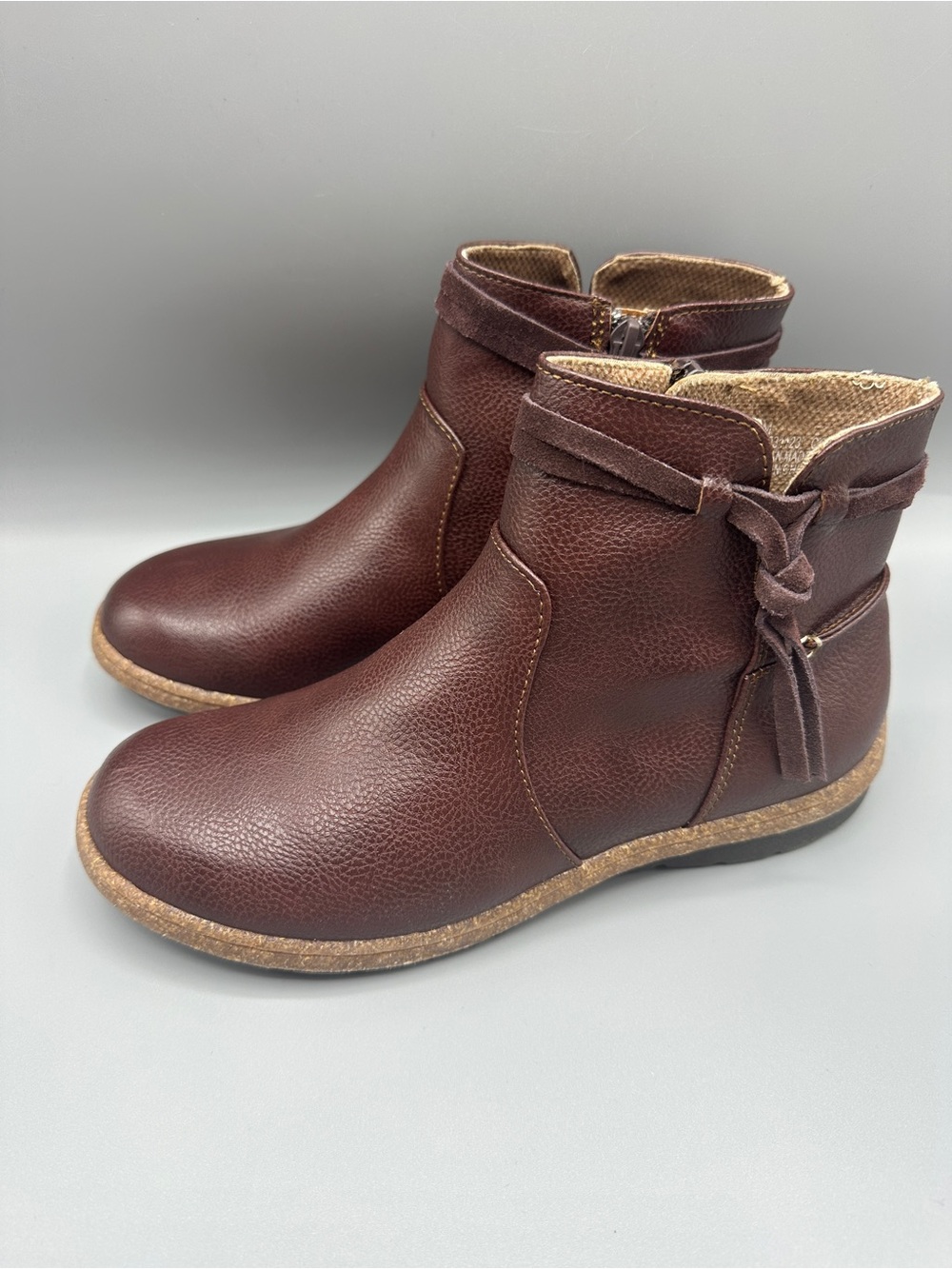 boc By Born Faux Leather Zip Boots Women’s Size 6M Dark Brown (Redish)